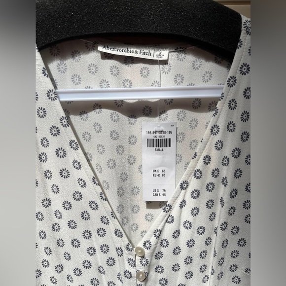 Abercrombie short sleeve white printed dress with tie - Picture 3 of 3